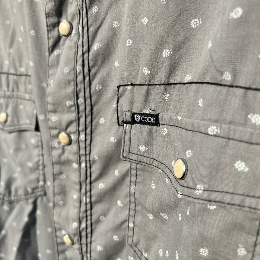 Sovereign Code Button Up Shirt - Picture 4 of 7